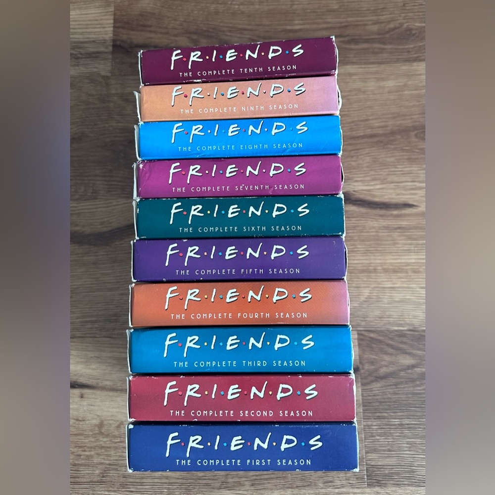 F•R•I•E•N•D•S Complete 10 Season DVD Set 📀 with “footage you’ve never seen” - Picture 3 of 3